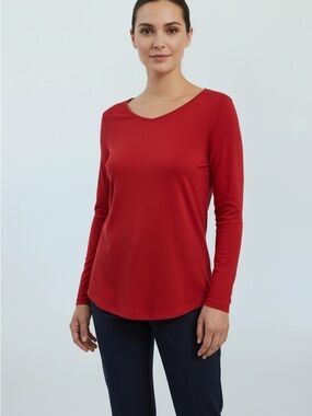 Chicos Women’s Size Small Long Sleeve Round Neck Solid Black Thin Sweater